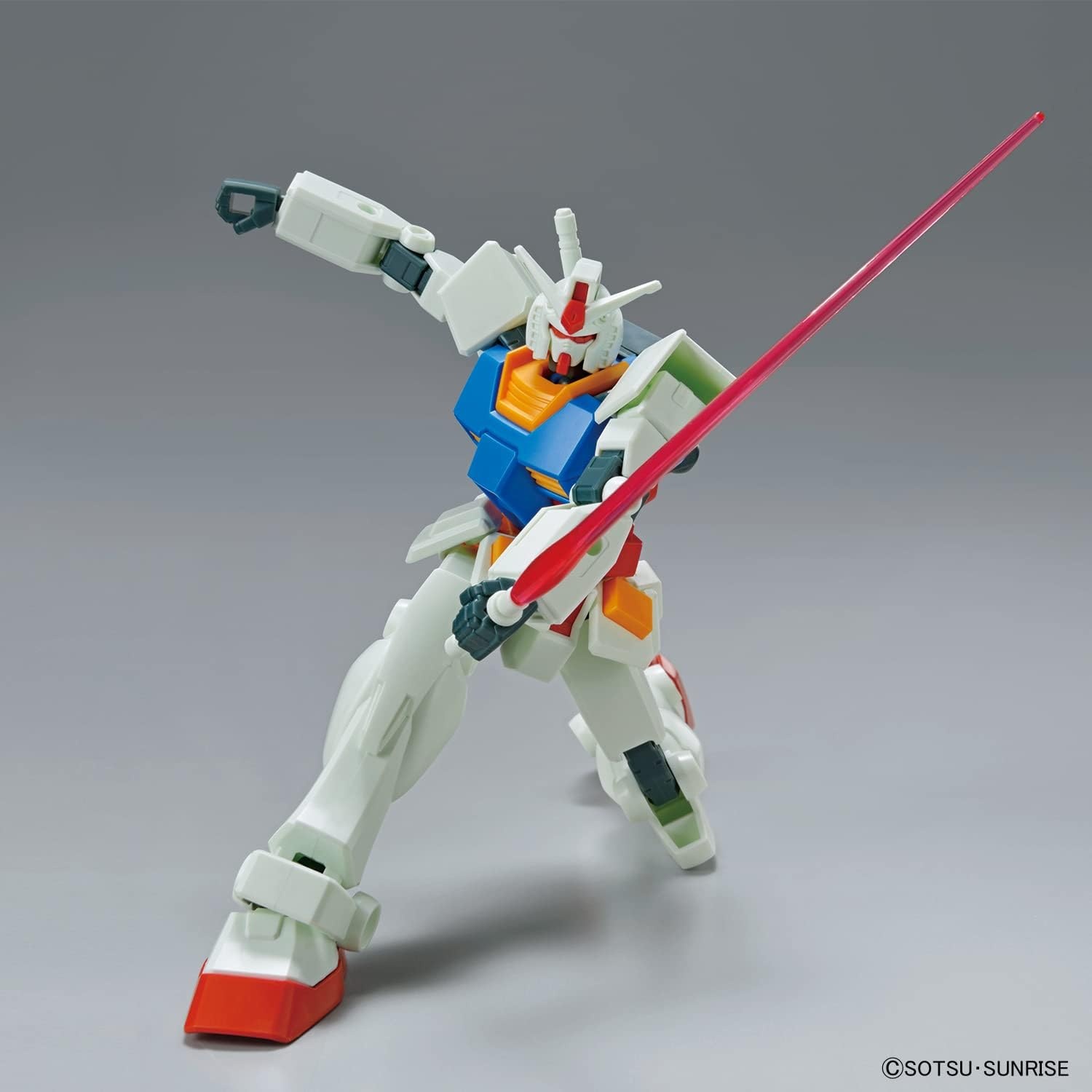 Bandai Hobby – Mobile Suit Gundam – 1/144 RX-78-2 Gundam (Full Weapons Set), Bandai Spirits Entry Grade Model Kit