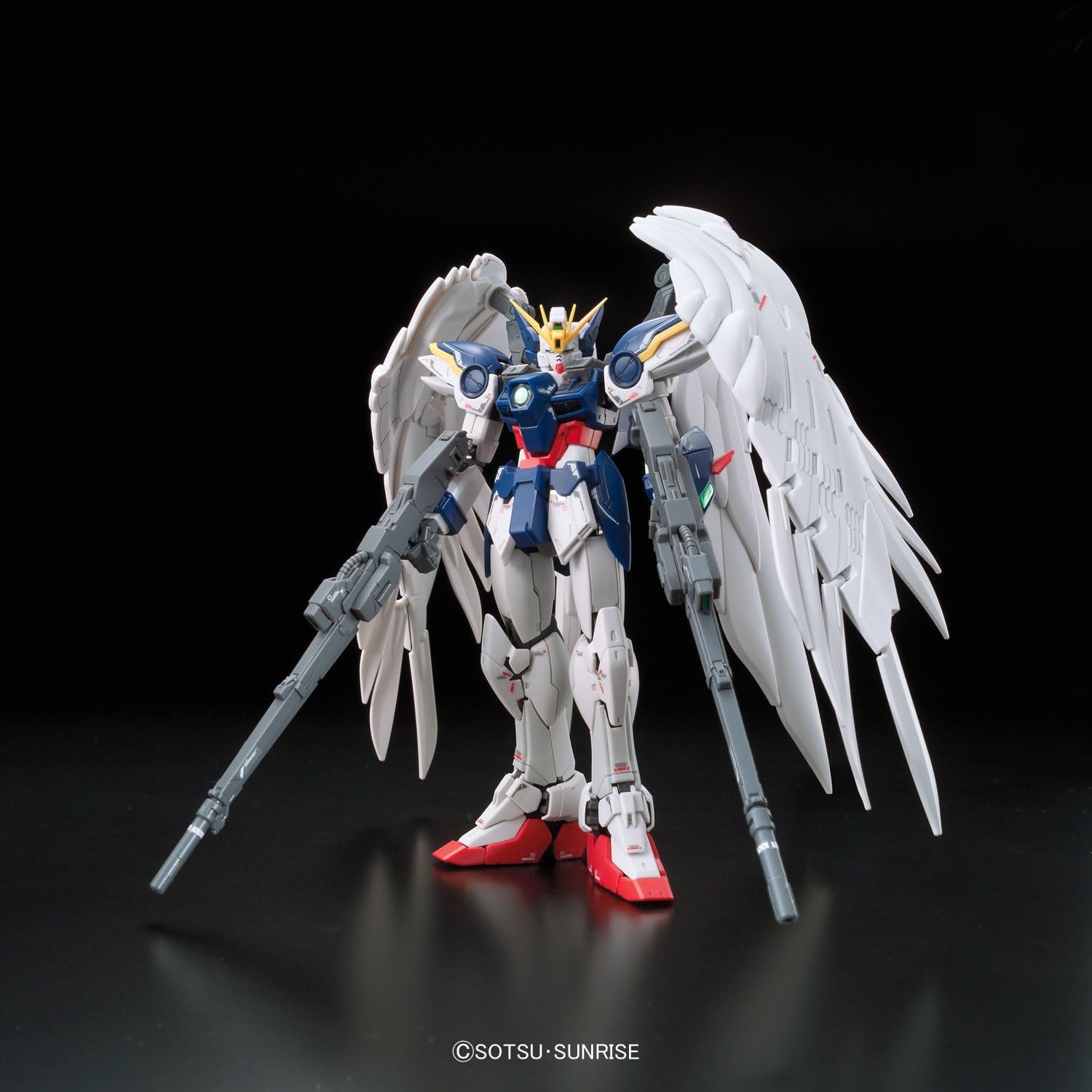 BANDAI Hobby – Gundam Wing: Endless Waltz – #17 Wing Gundam Zero (EW) RG 1/144 Model Kit