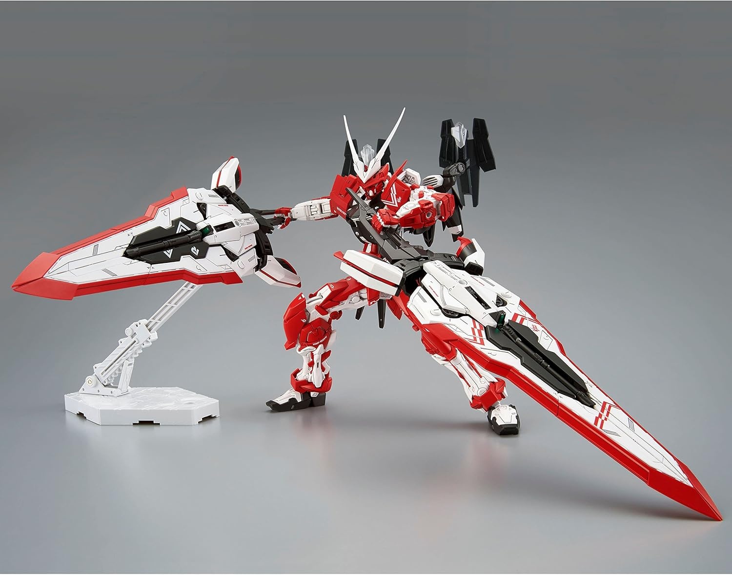 Bandai Hobby MG 1/100 Gundam Astray Turn Red Gundam Seed VS Astray