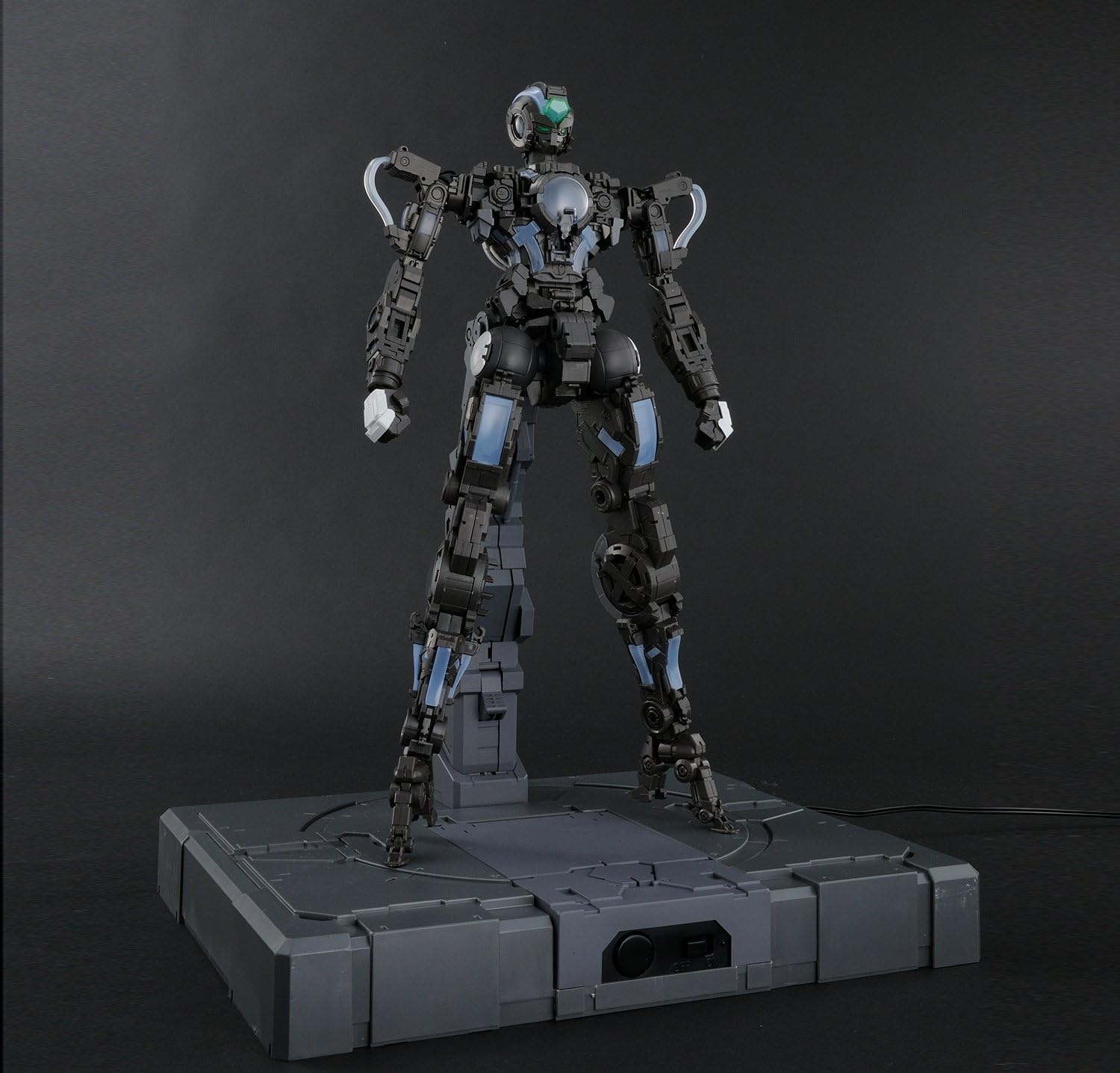 BANDAI Hobby – Gundam 00 – Gundam Exia PG 1/60 Model Kit