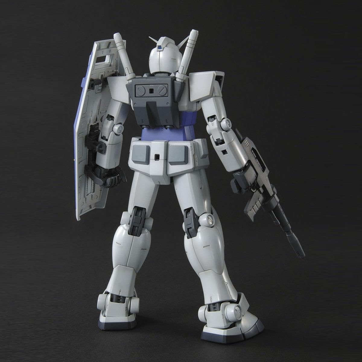 Bandai Hobby 1/100 Model RX-78-3 G-3 Gundam Version 2.0 Master Grade Action Figure