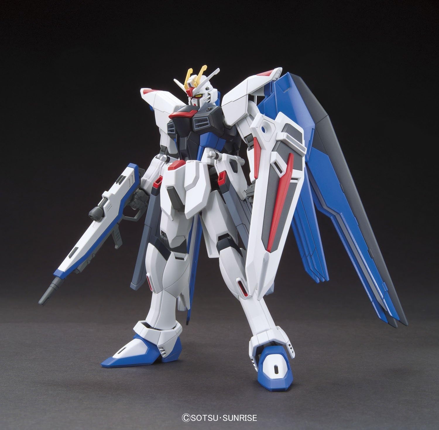 Bandai Hobby 1/144 HGCE Freedom Gundam Action Figure, Multicolor, 8″